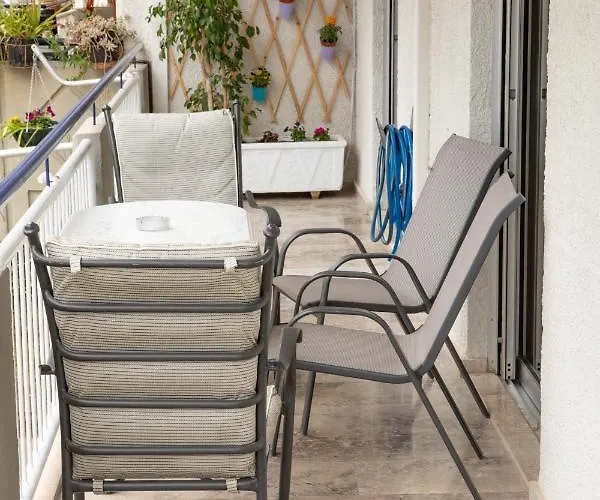 Johnny's Three Bedroom *