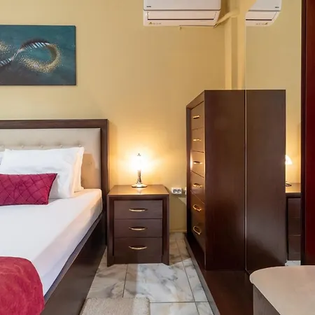 Apartmán Johnny's Three Bedroom Nafplio