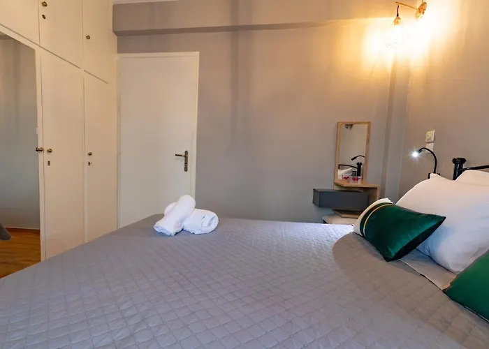 Johnny's Three Bedroom