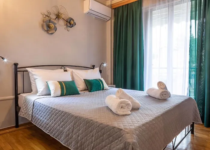 Johnny's Three Bedroom Nafplio