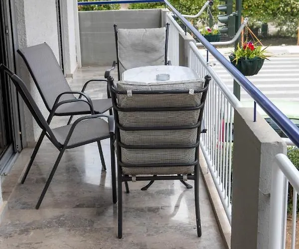 Johnny's Three Bedroom *